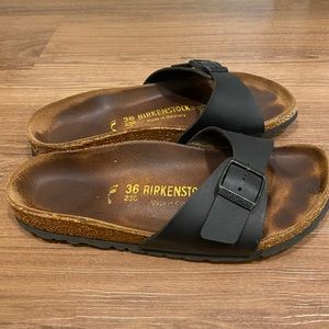 Size 36 Birkenstock Madrid in black